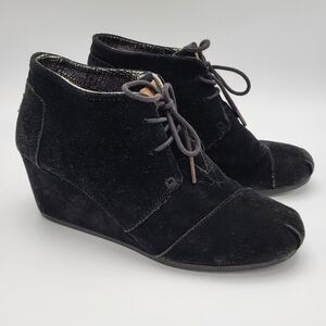 Tom's Black Suede Wedge Ankle Boot Size 9